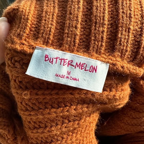 Butter Melon Rust V Neck Collar Cropped Sweater sz: Med - Picture 5 of 9